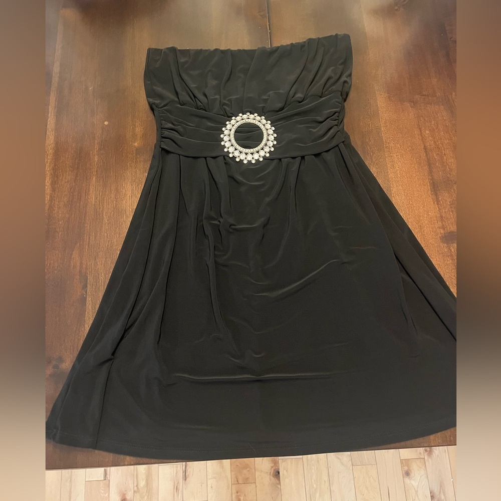 Black Strapless elegant beach cover up
